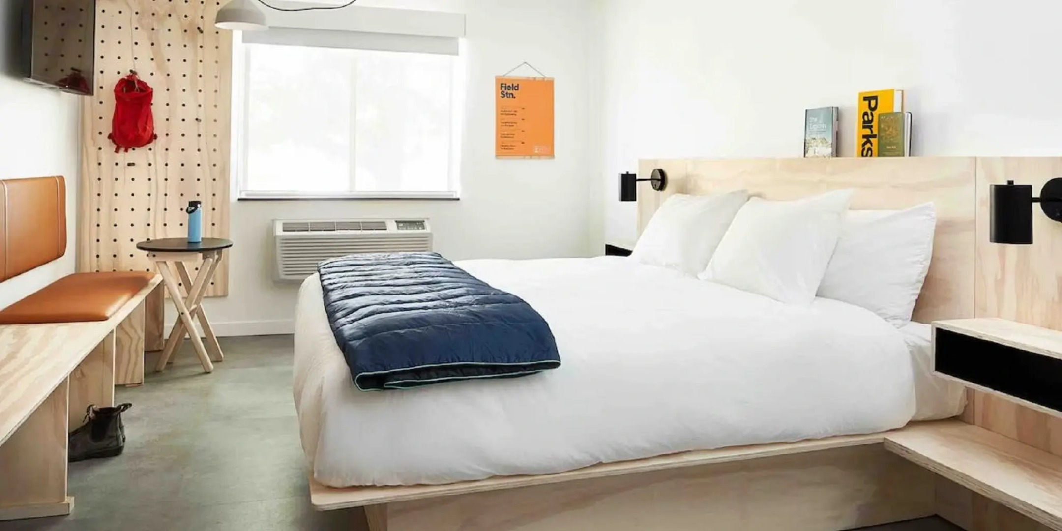 Slackline Moab, Outset Collection by Hilton