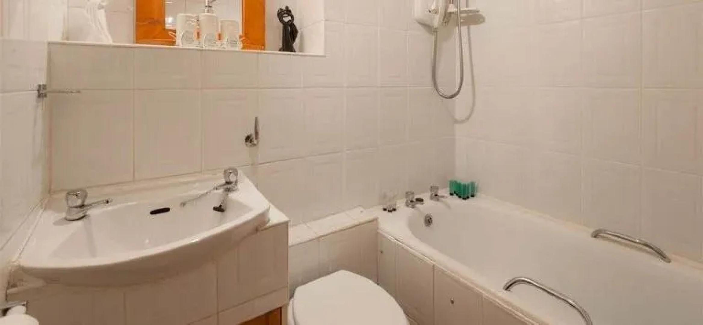 Tony Asga Apartments - Sakina Apartment