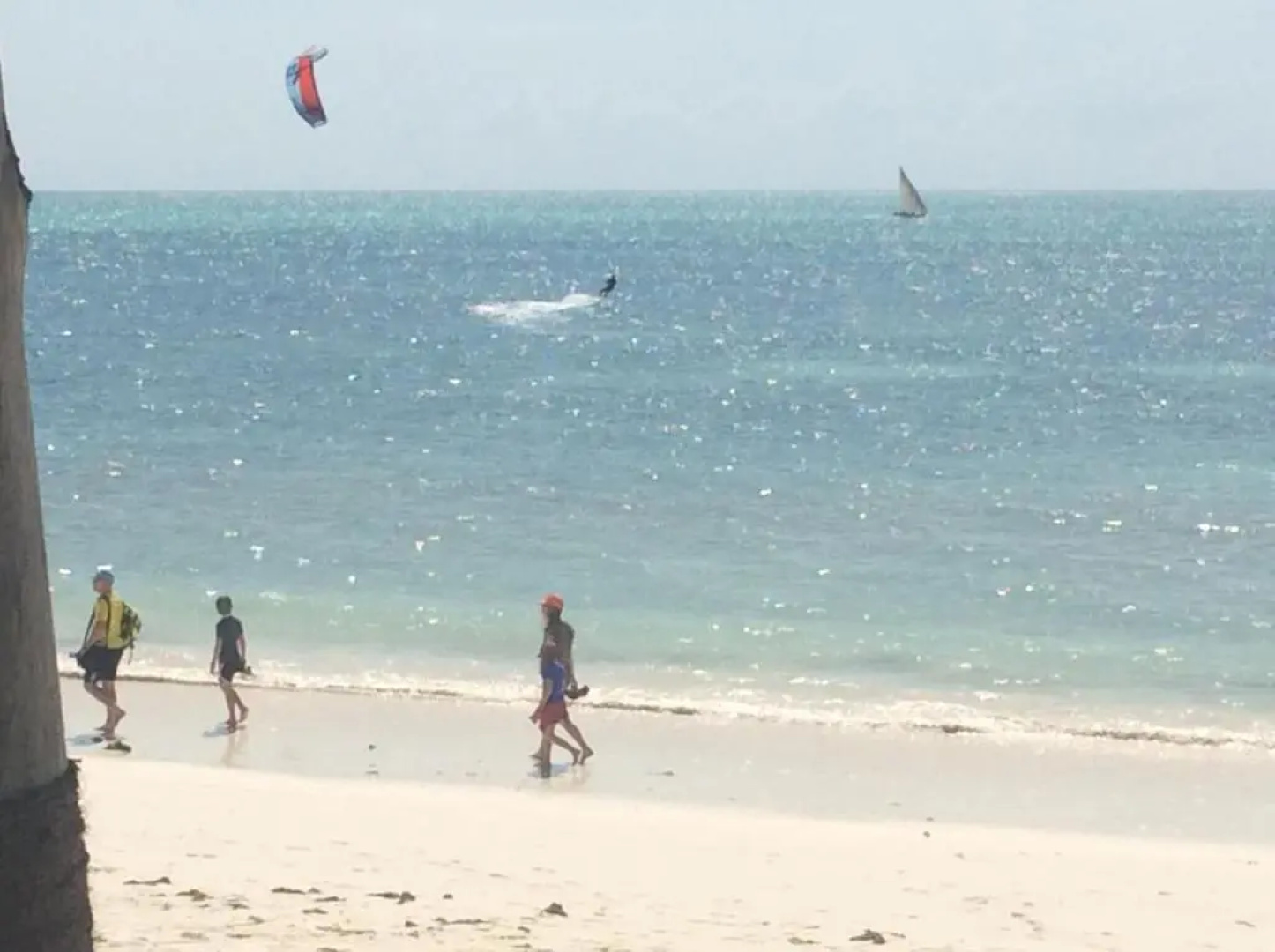 Jaribu Beach Hotel
