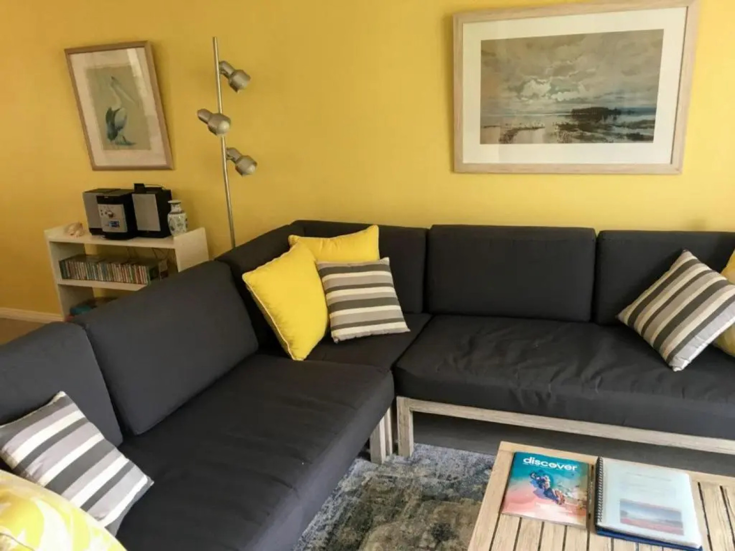 BEACHFRONT 4 Unit 4 of 12 Bundella Ave LC