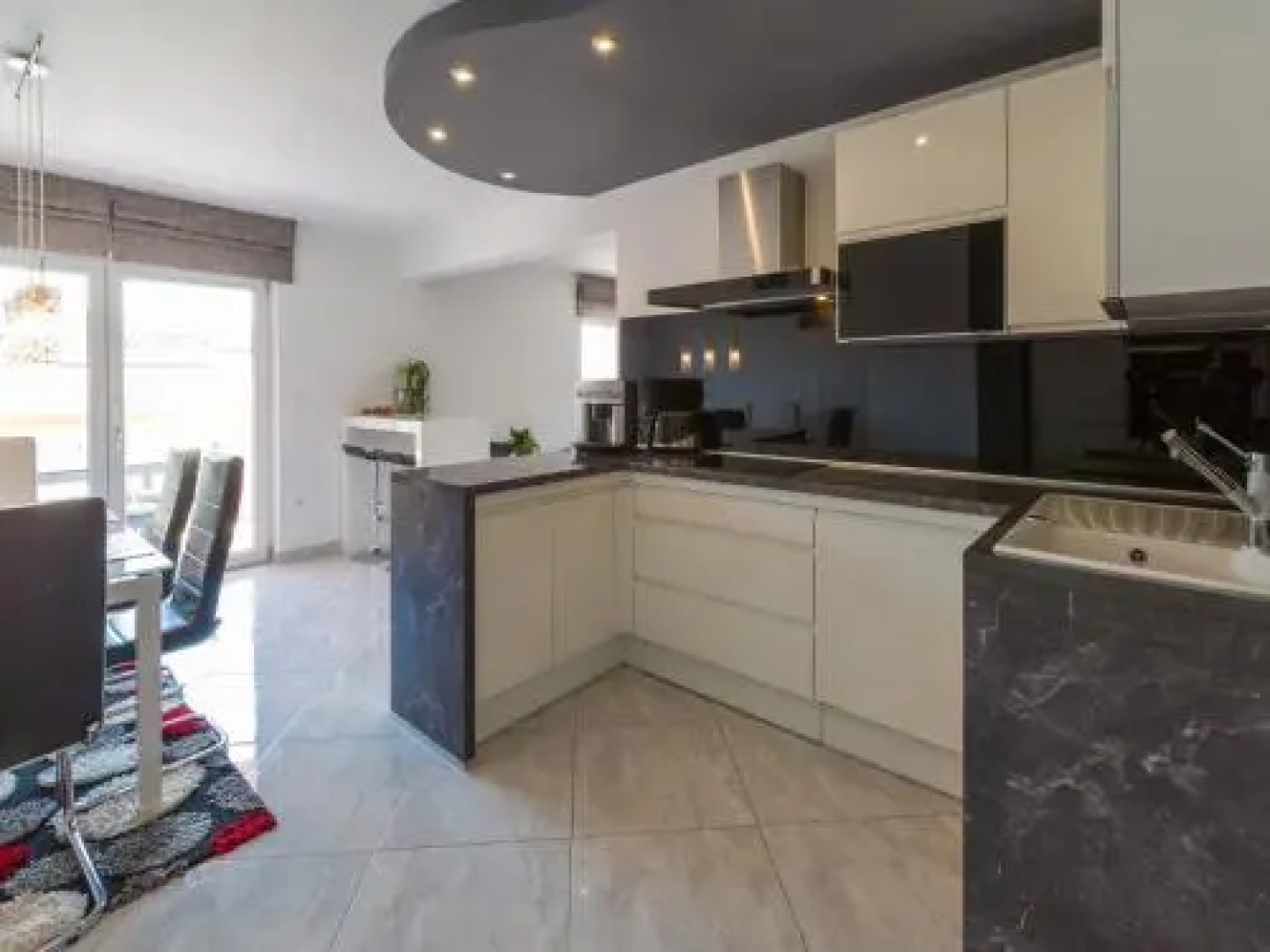 Apartments KETY