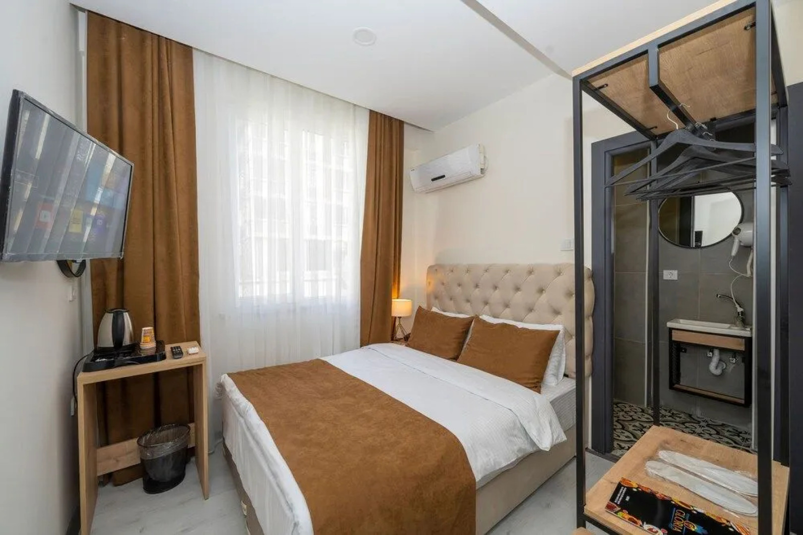 Glori̇a Ai̇rport Hotel