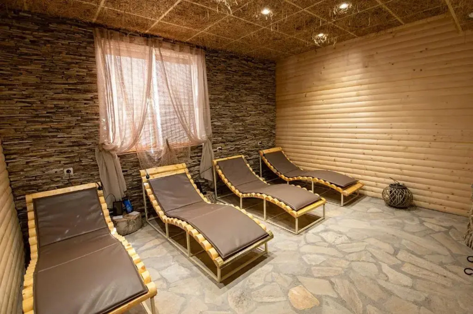 Glamping & Motel Alliance