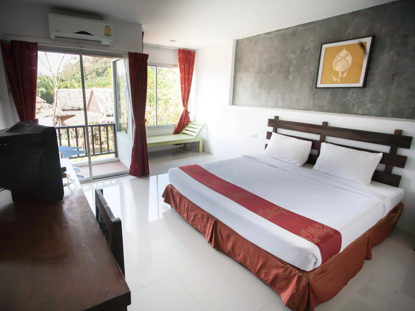 Nana Beach Hotel