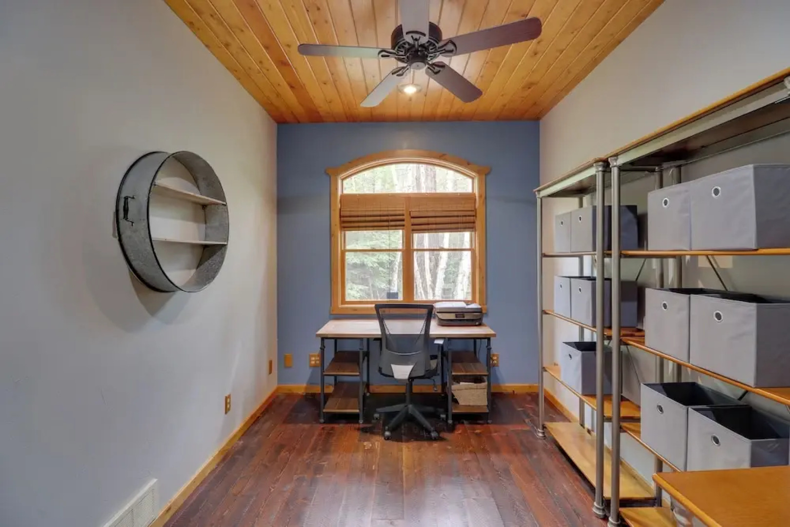 Enchanting Glacier Park Getaway by Flathead Lake!