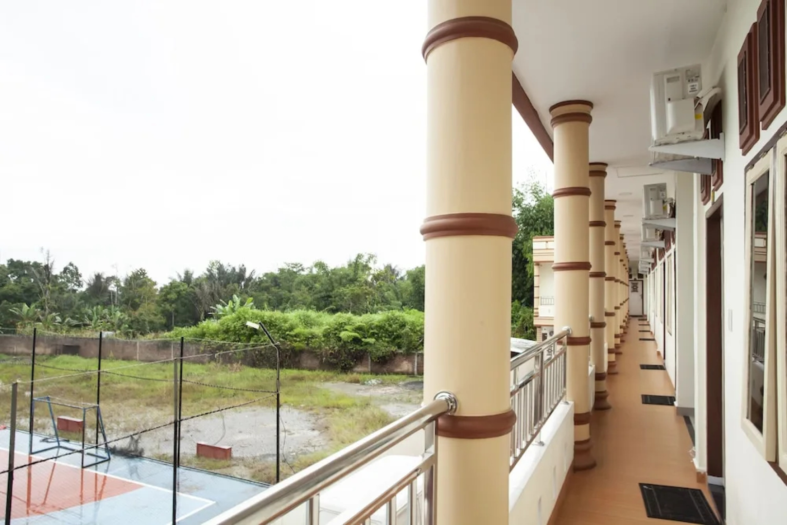 Hotel O Sopou Penginapan Rinal & Tuah