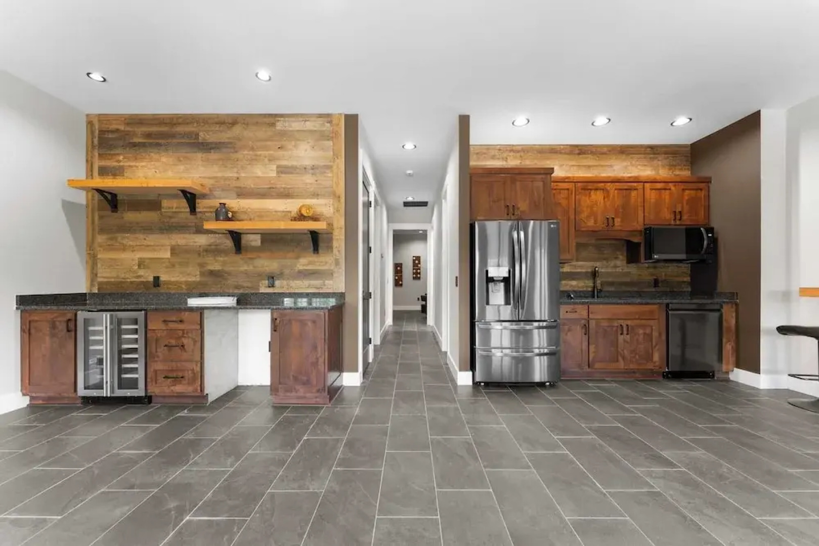 Blue Heron & Gray Fox by Avantstay 2 Lakefront Homes, Sleeps 44 Pool, Dock, Theater