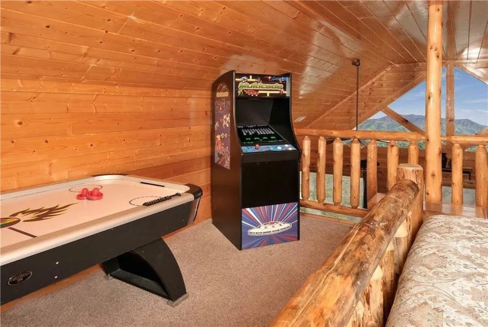 On Eagle's Wings - 2 Br cabin by RedAwning