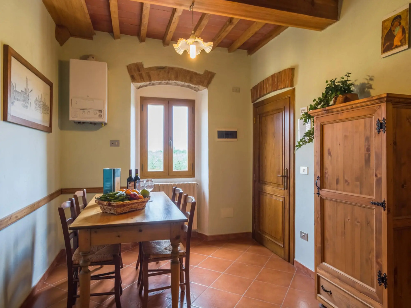 Welcoming Mansion with Swimming Pool inTuscany