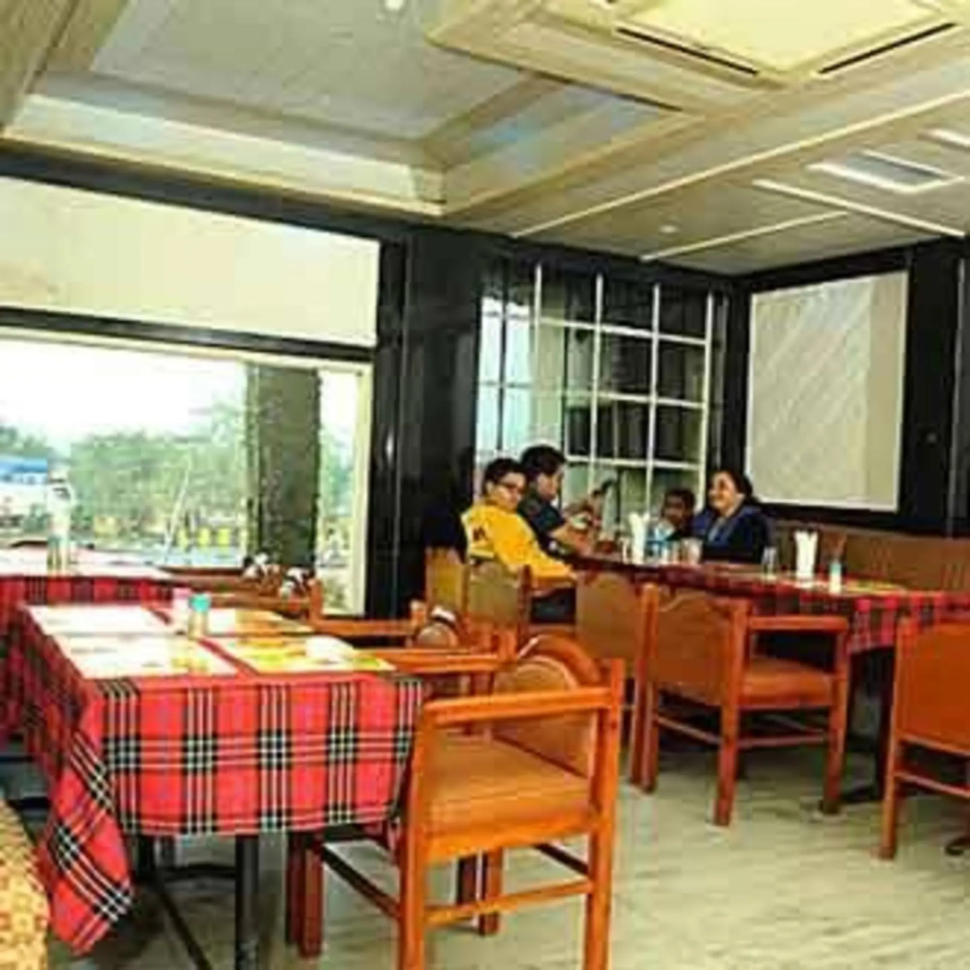 Sonar Bangla's Motel Midway