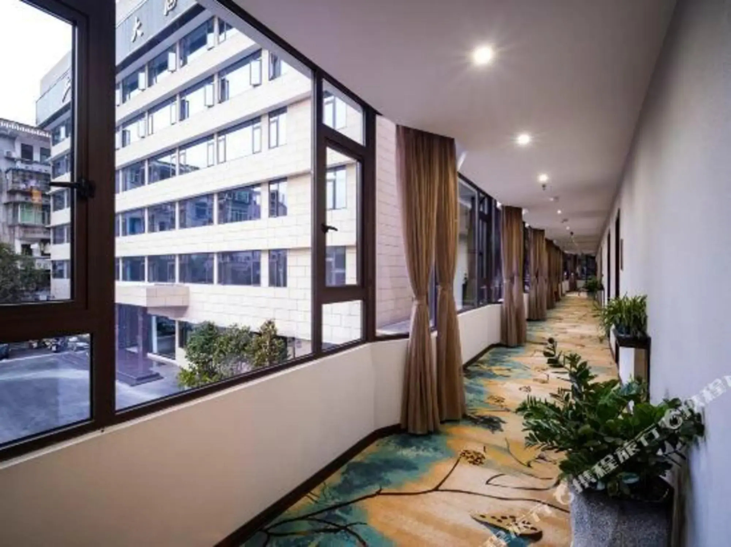Xingwen Yinfeng Hotel