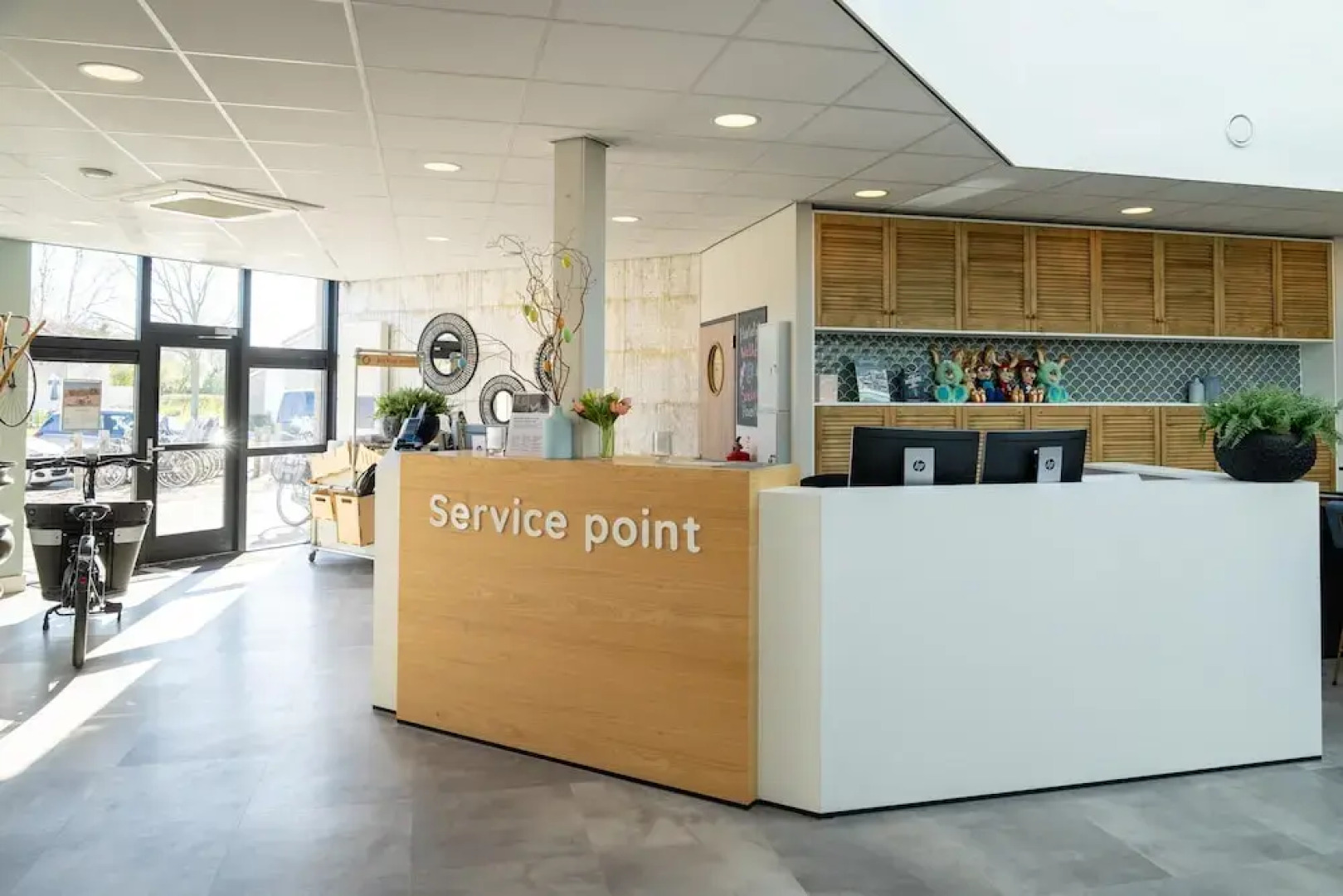 Restyled Bungalow With 2 Bathrooms, Near the Beach