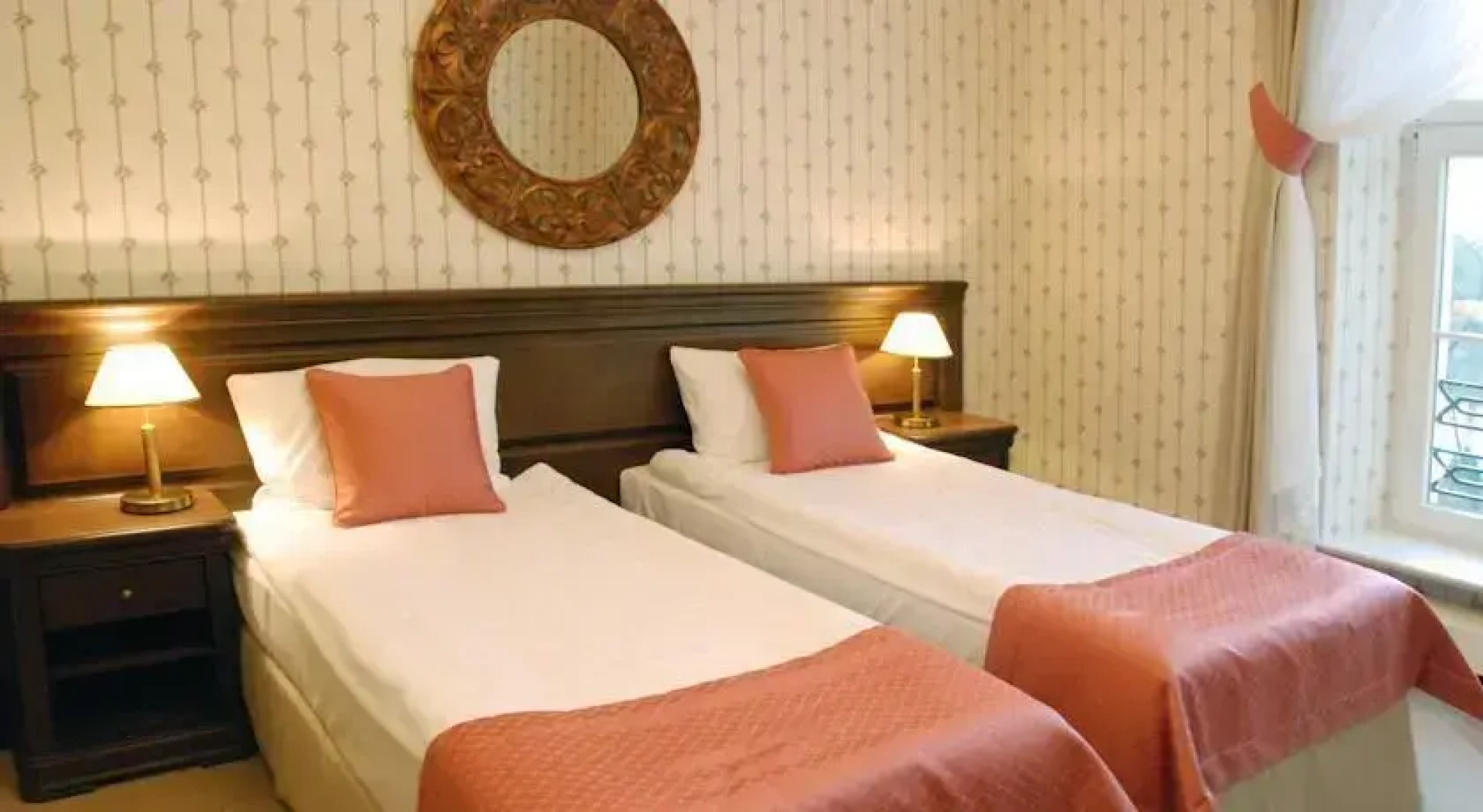 Pałac Mierzęcin Wellness & Wine Resort