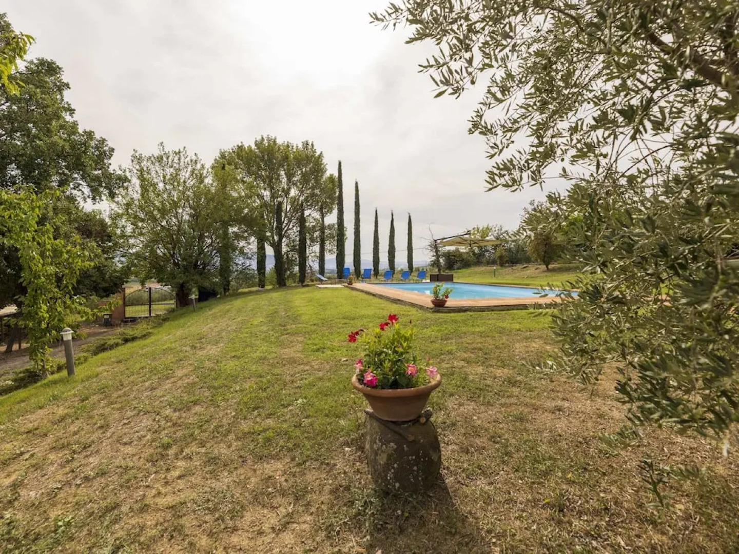 Classic Villa for Family With Pets