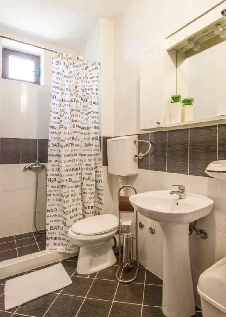 Studio Flat With View Near Beach in Tivat