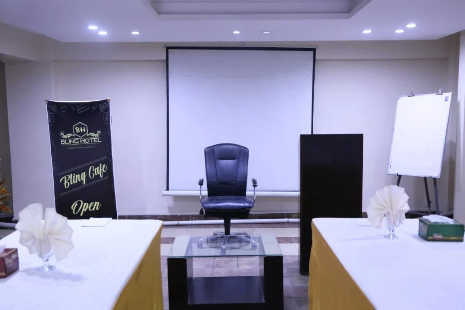 Bling Hotel International