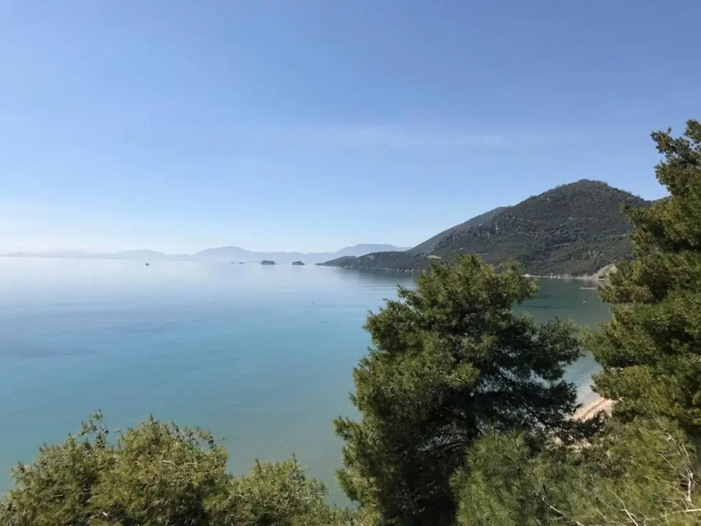 Arion Seaside Suites