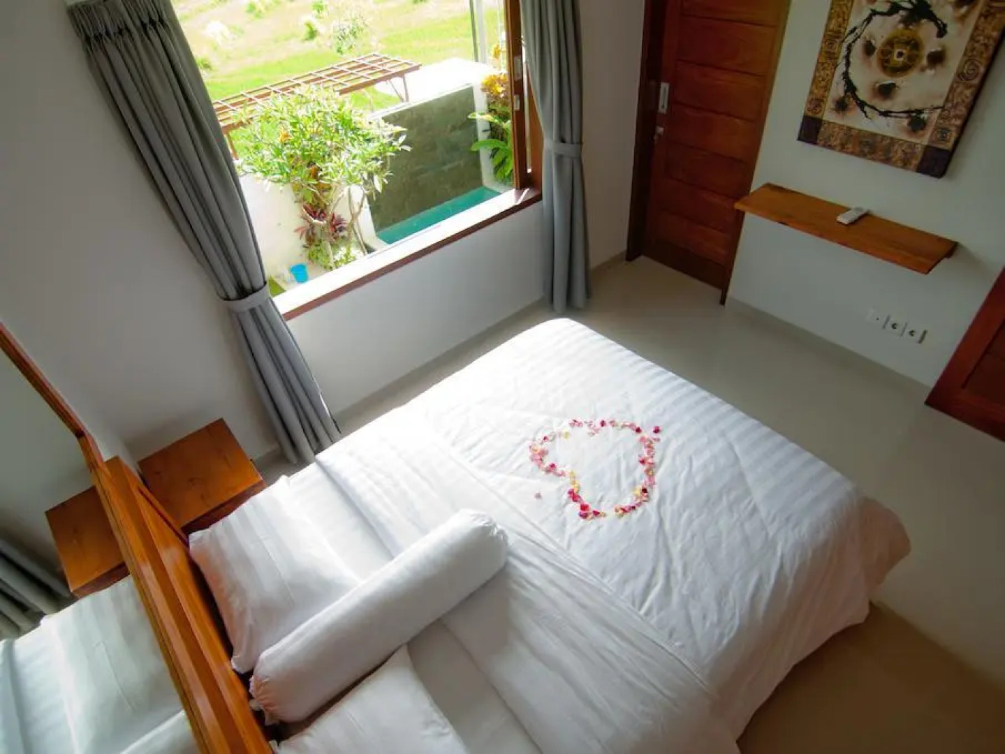 Echo Beach Townhouses