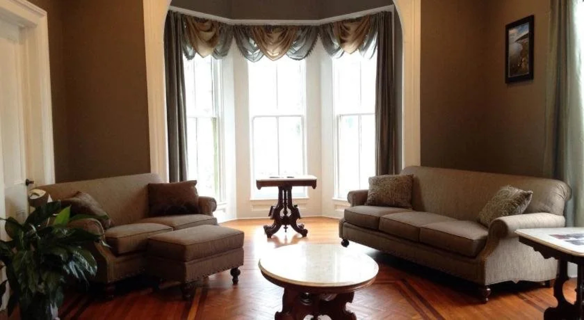 Cook Mansion Bed & Breakfast