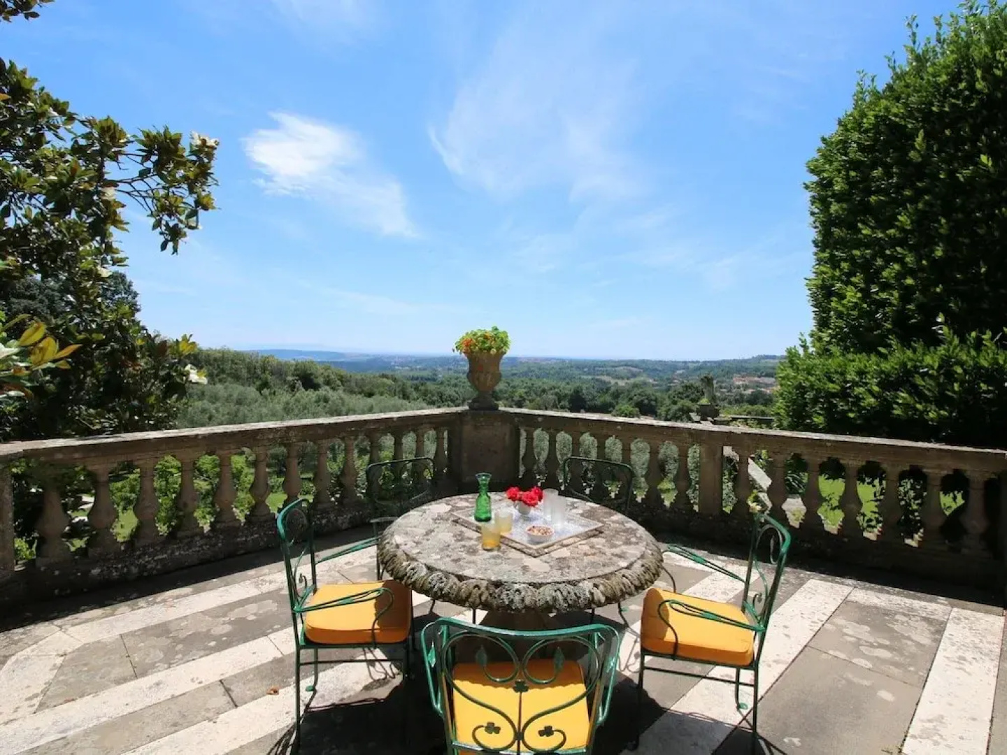 Villa Near Rome With Pool and Stunning Views