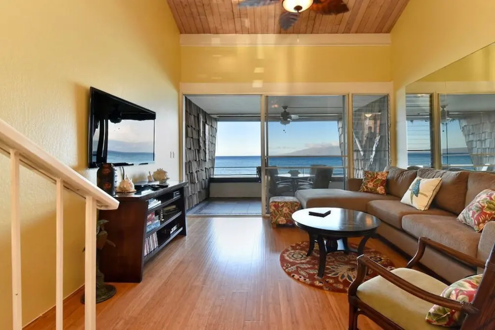 Kulakane 307 by RedAwning