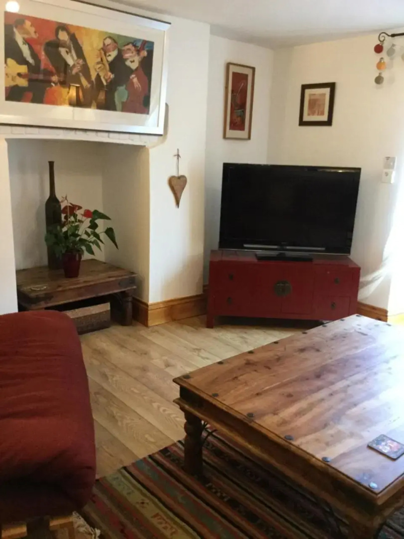 The Flat at number 11