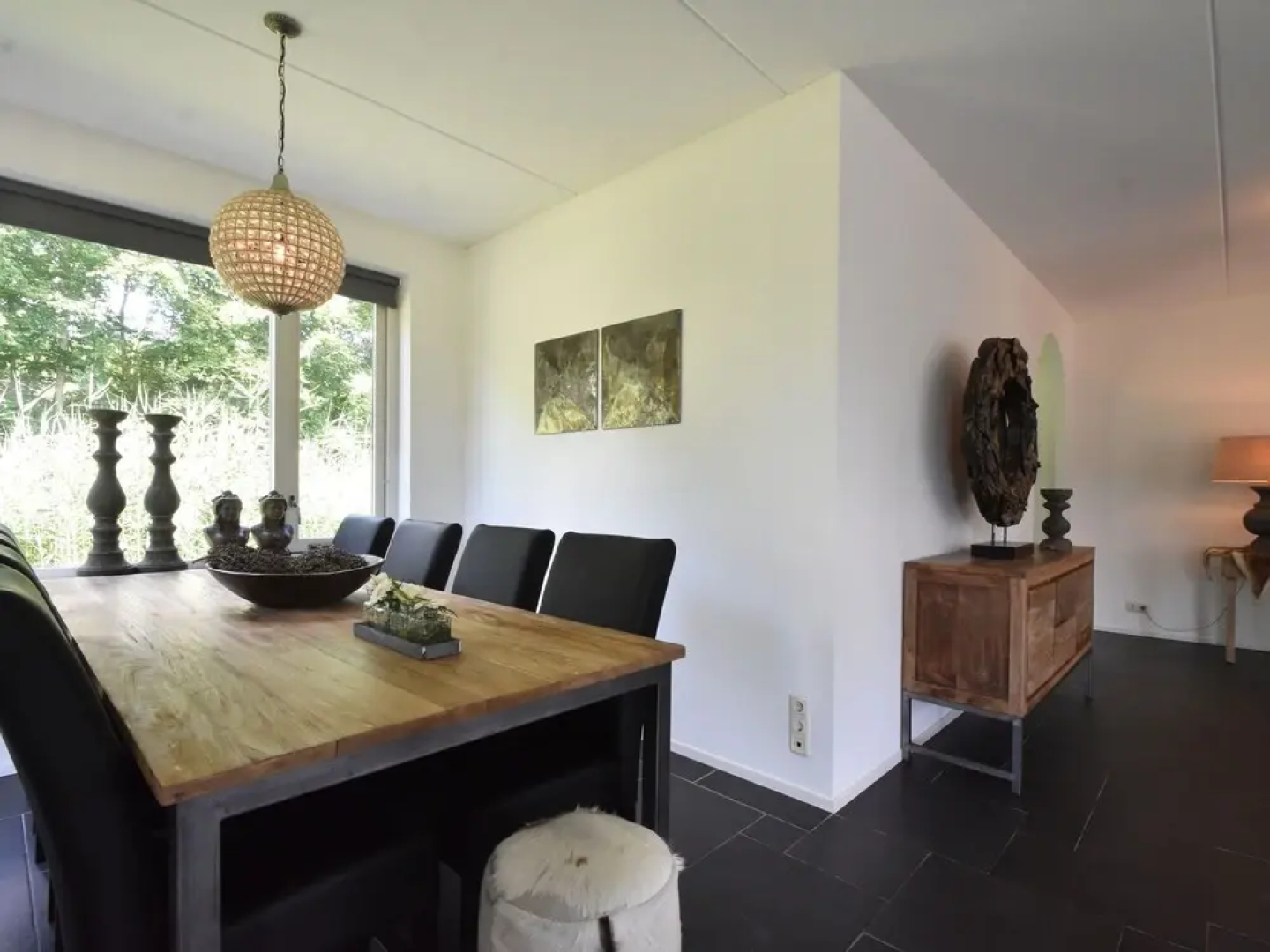 Beautiful holiday home with attractive interior and large sunny garden.