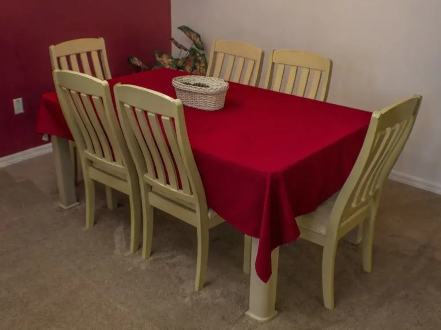 3 Bedrooms Condo by RedAwning