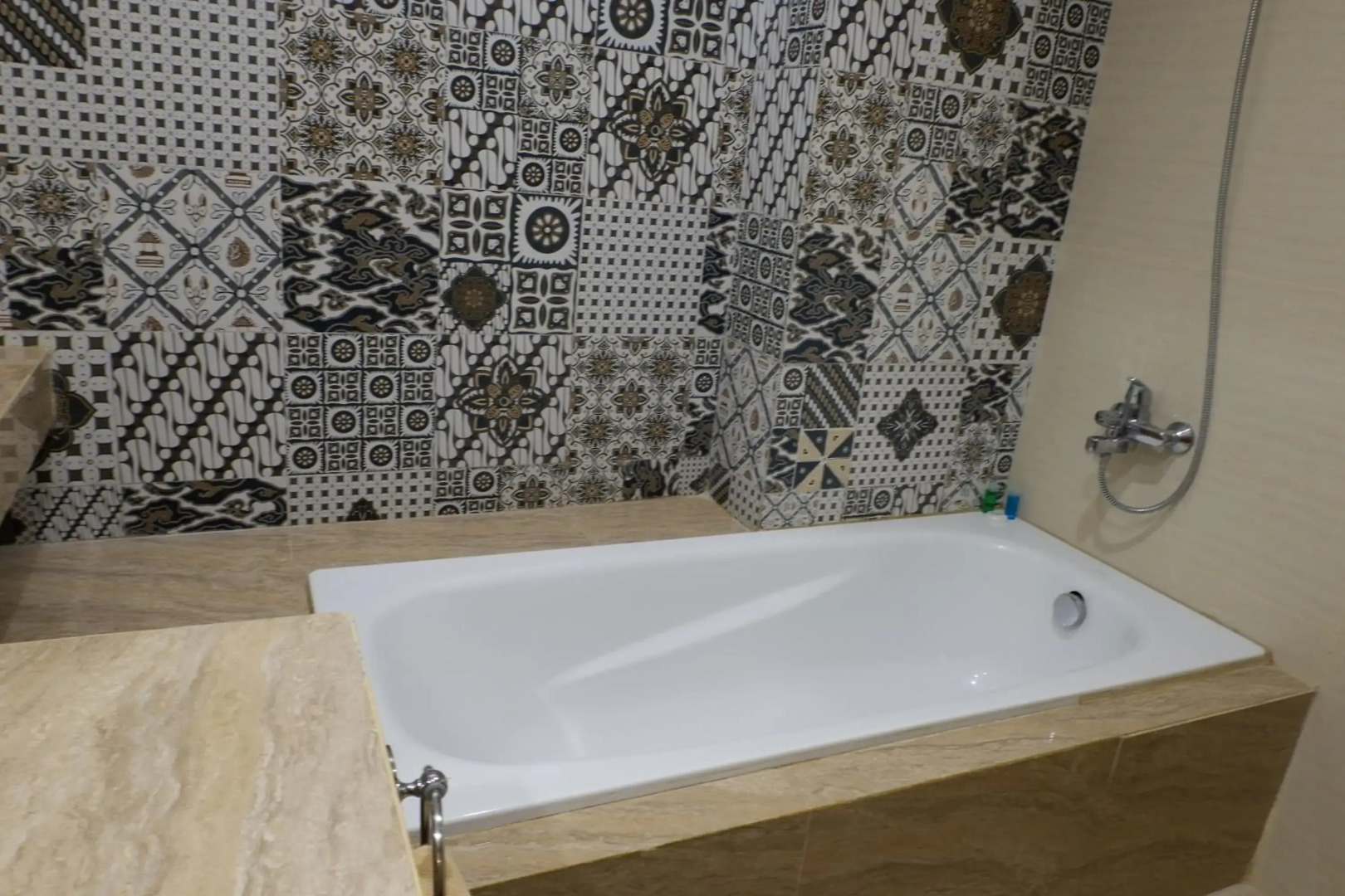 Hotel Brothers Solo Baru