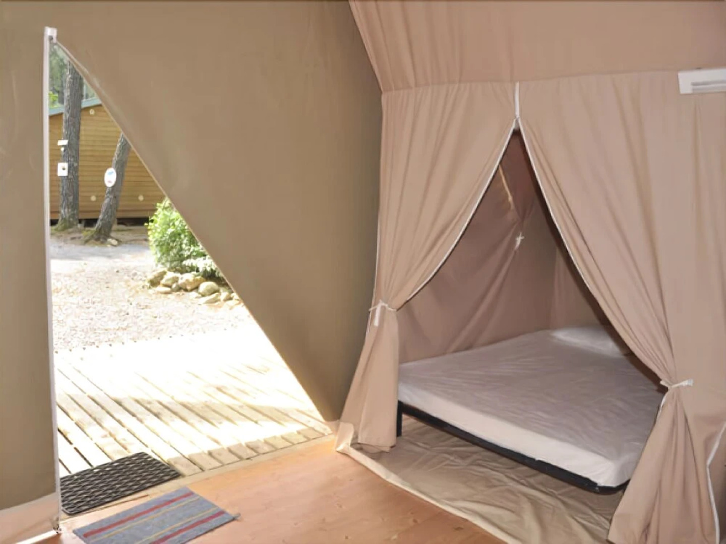 Village de Chalets Camping Bois Simonet