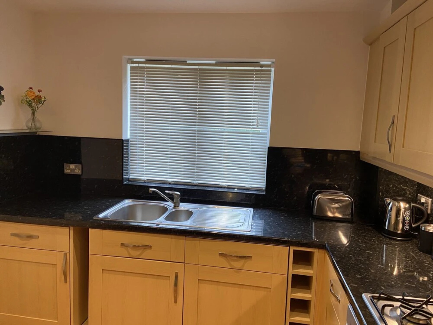 Royal Oak Apartment in Manchester Central Location