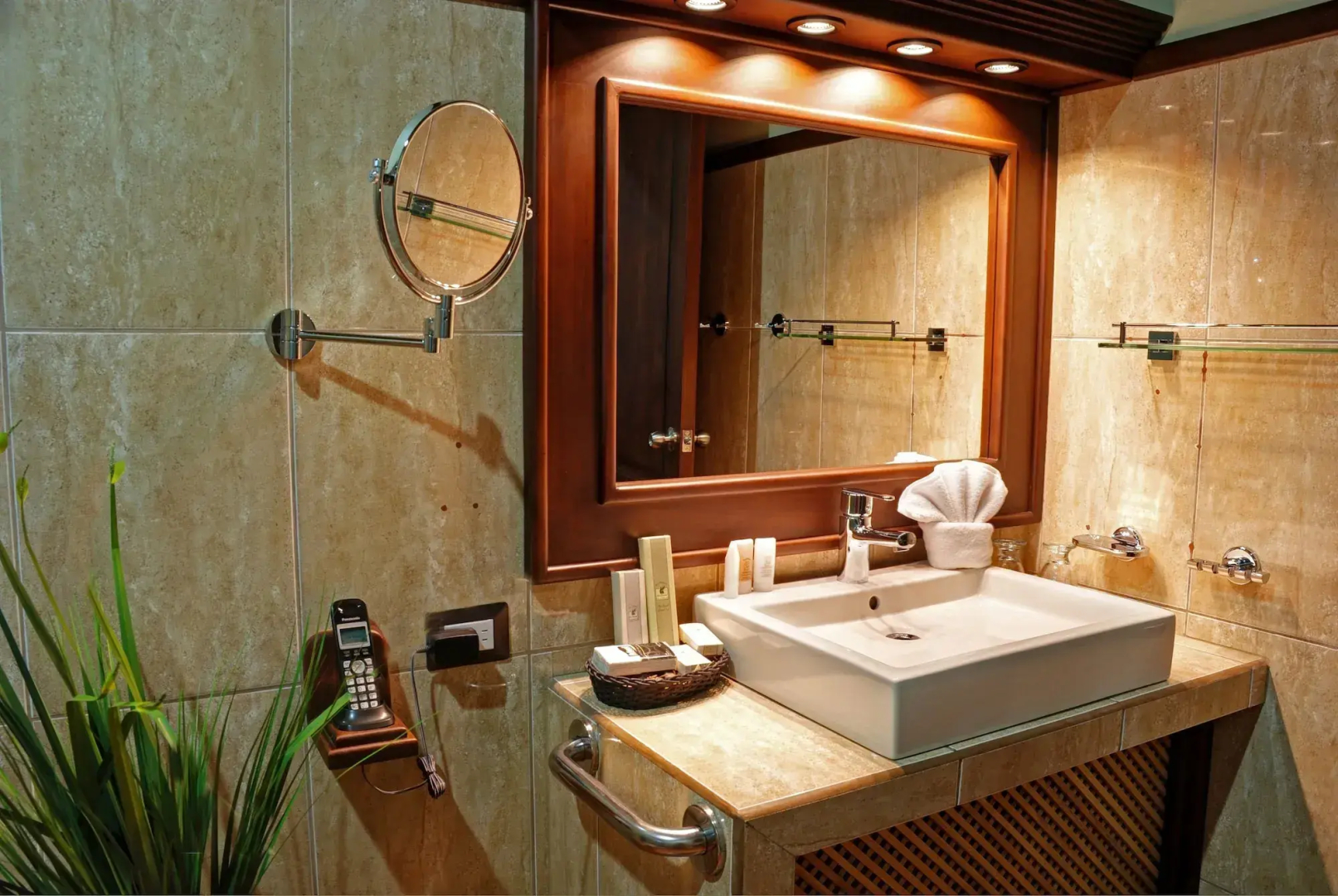 Volcano Lodge Hotel & Thermal Experience