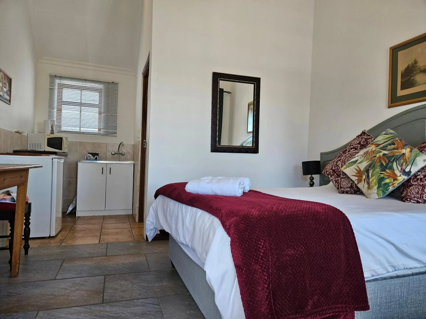 Kelkiewyn Guesthouse Caledon