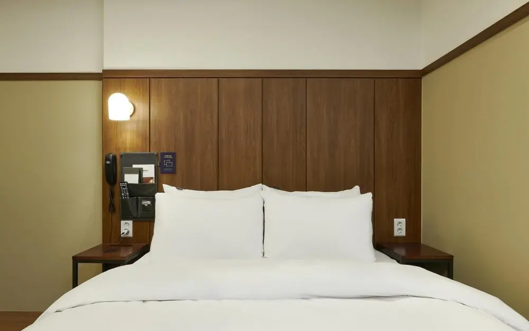 Seosan Lake Park Just Sleep Hotel