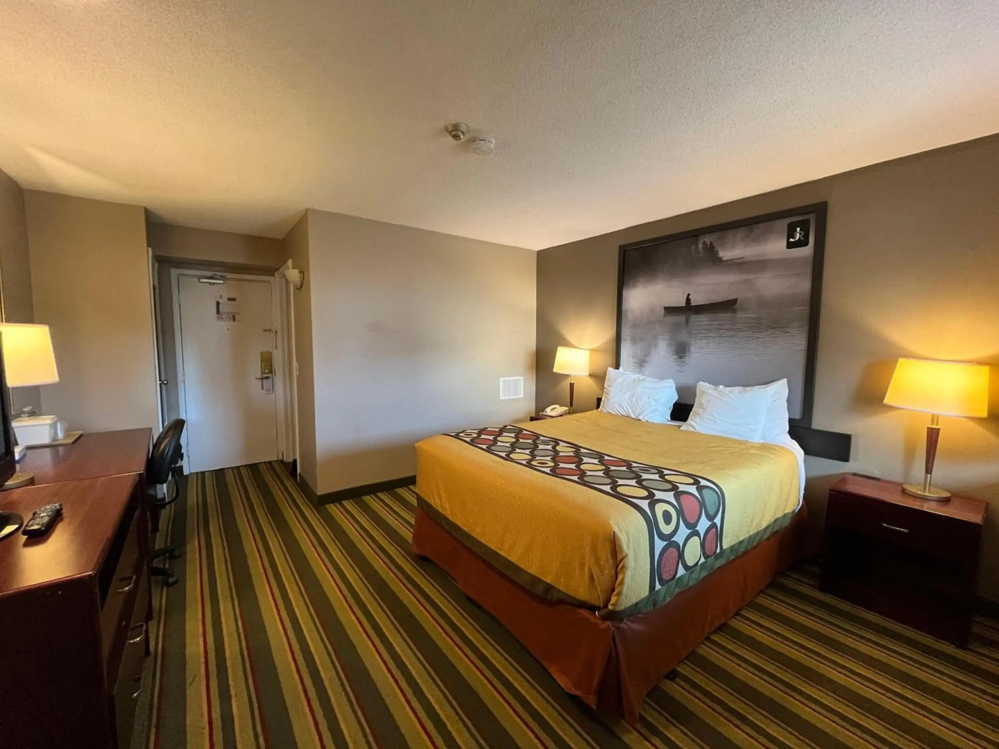 Jolly Roger Inn Resort