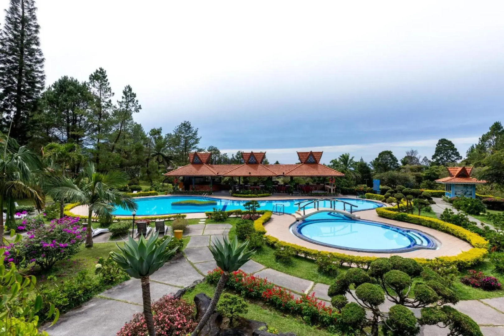 Sinabung Hills Resort