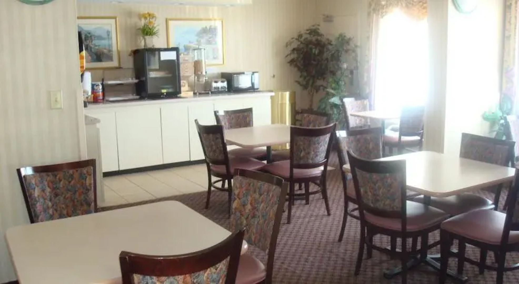 Americas Best Inn - Perry