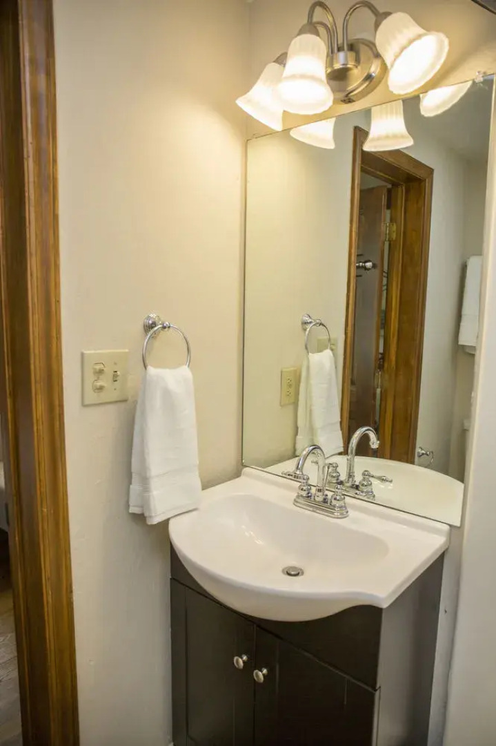 Woodlands Inn Of Sapphire Bed & Breakfast