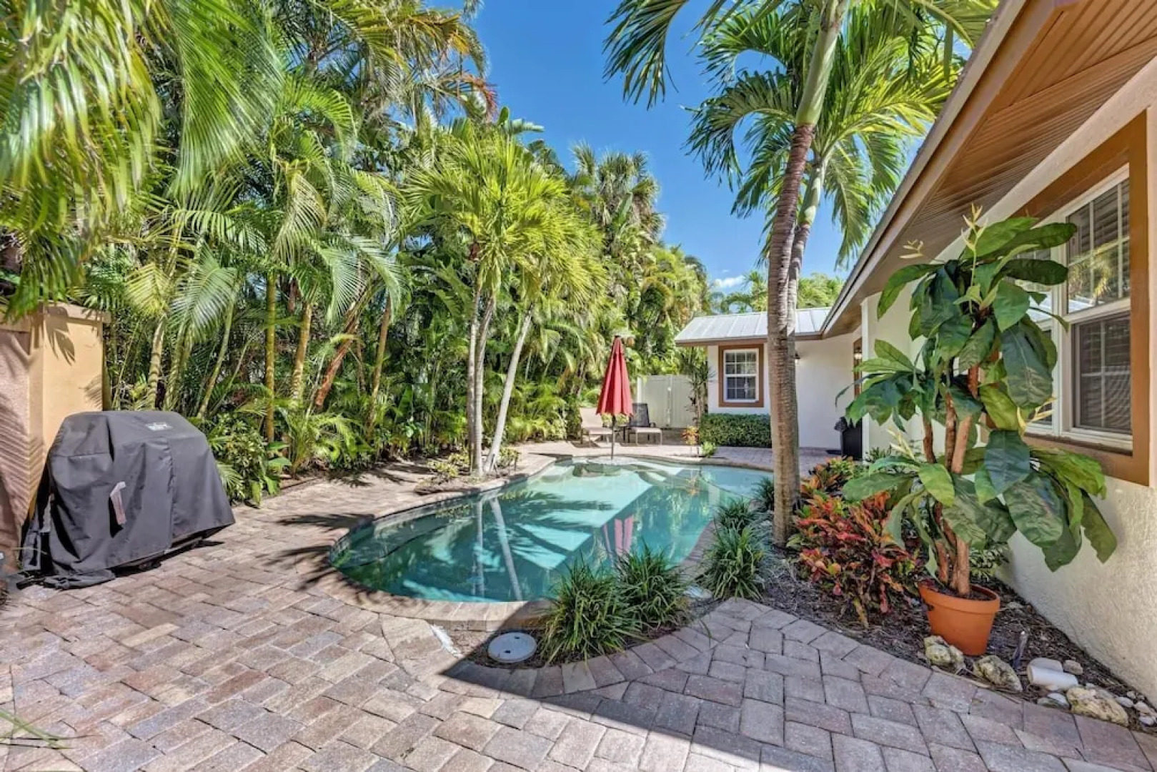 Anna Maria Island Surfside Bungalow