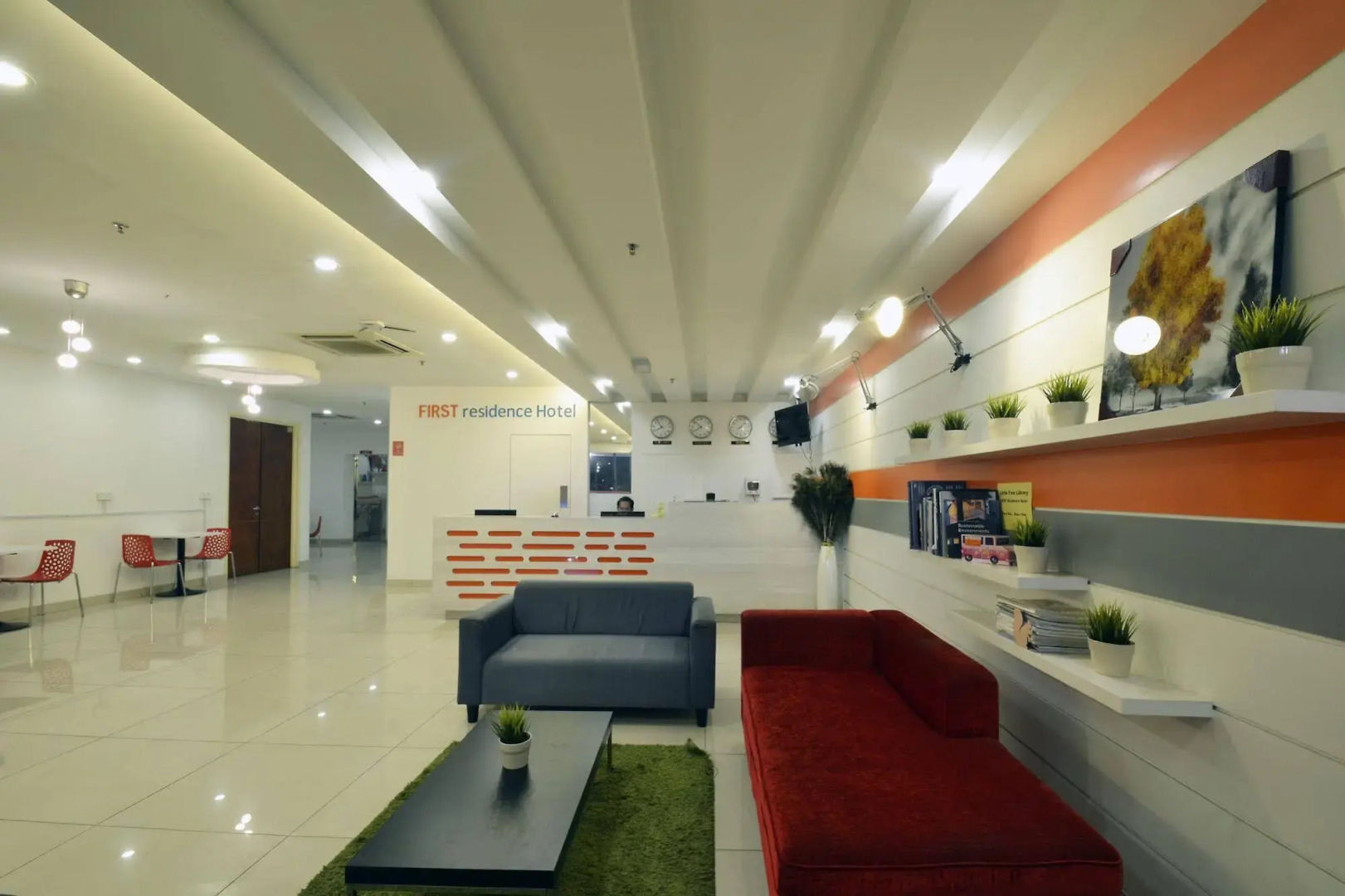 First Residence Hotel