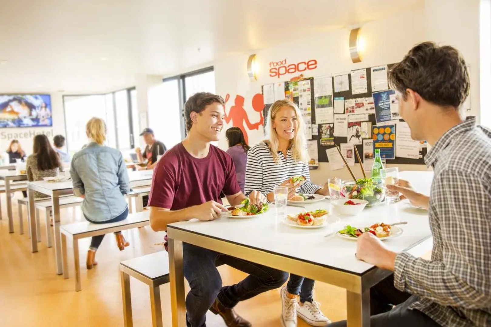 Space Hotel - Hostel