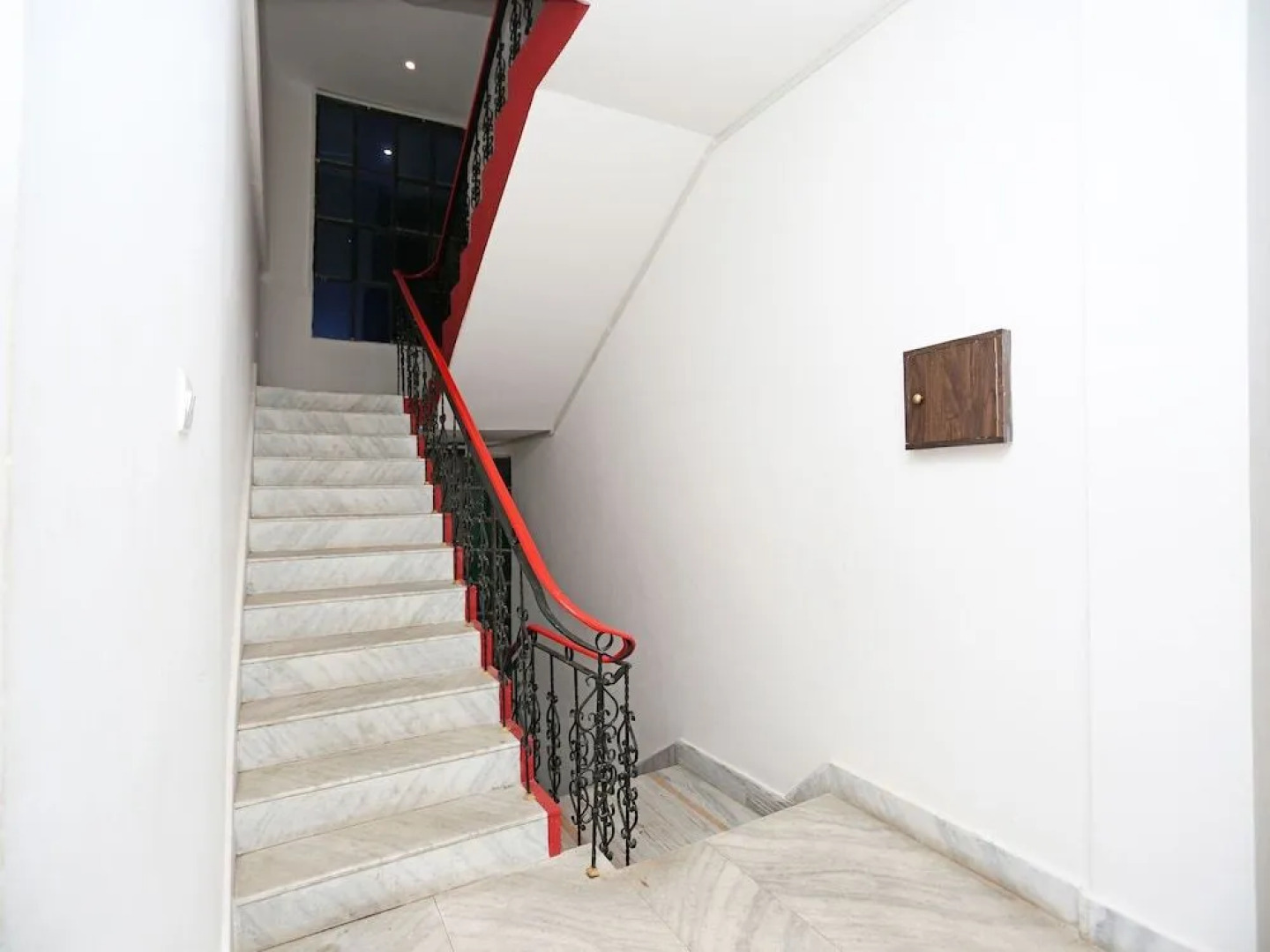 OYO Flagship 120 Gupta Inn Cantonment