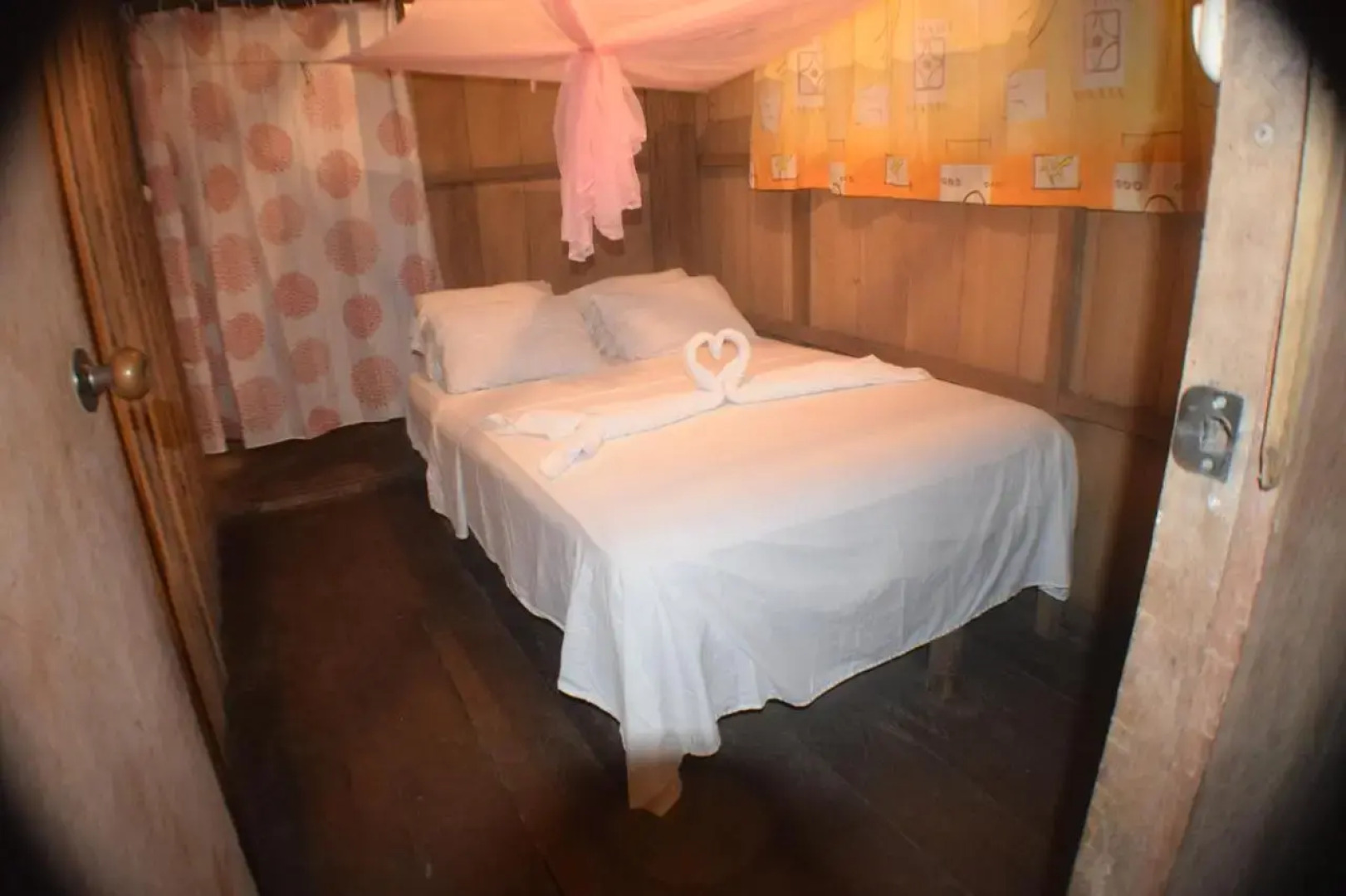 Lodge Jungle Wolf Expeditions