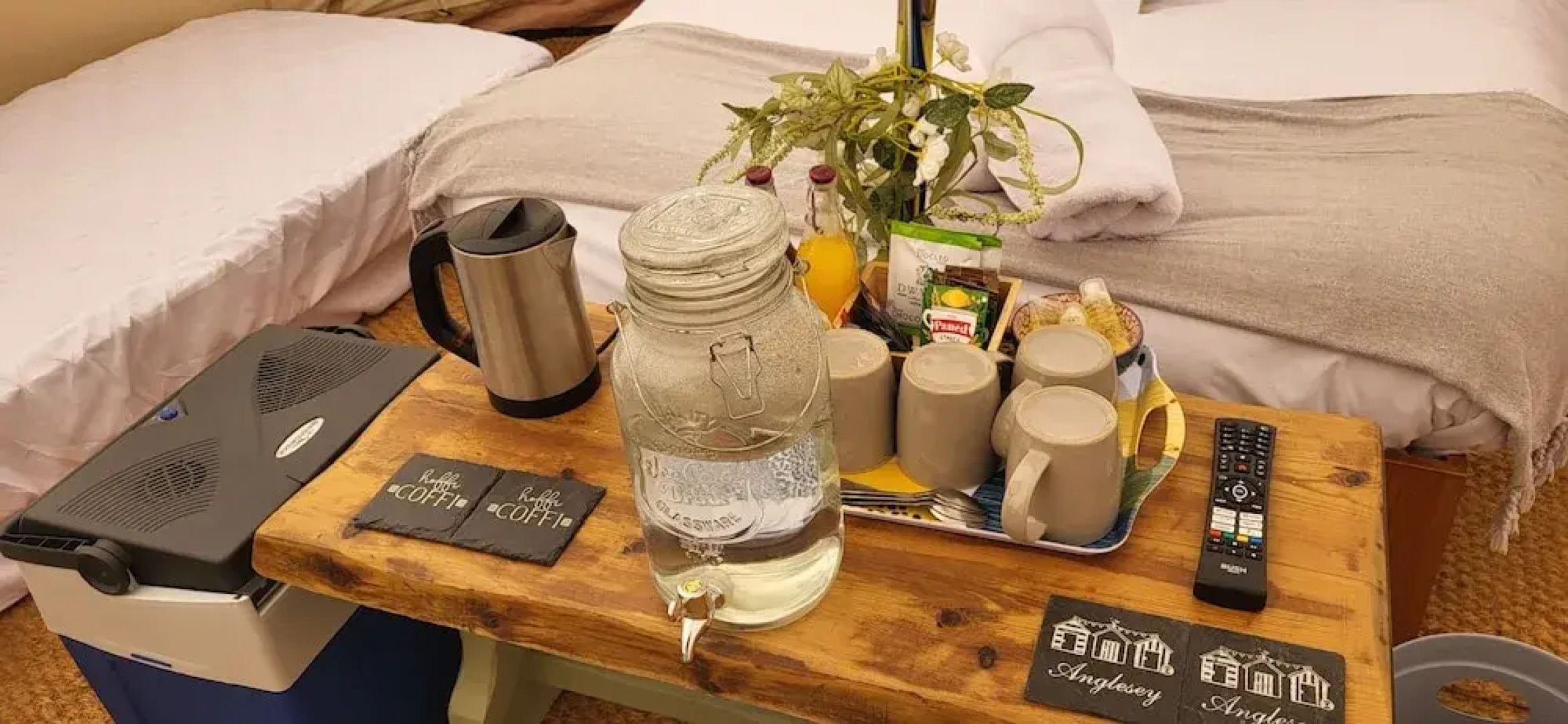 Campsite - The Ring Pub Glamping Pods