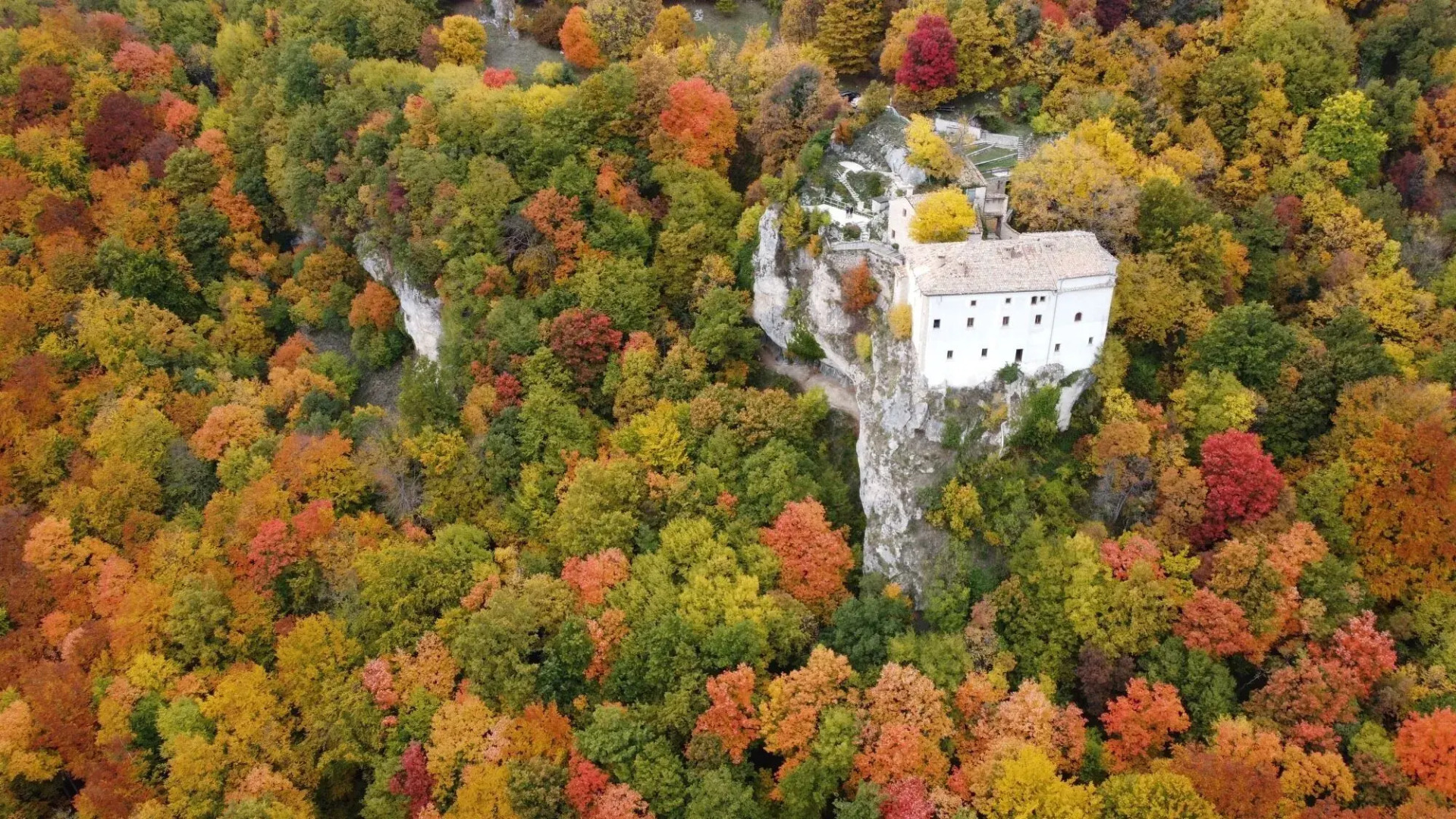 Eremo Celestiniano Madonna Dell'Altare Hostel