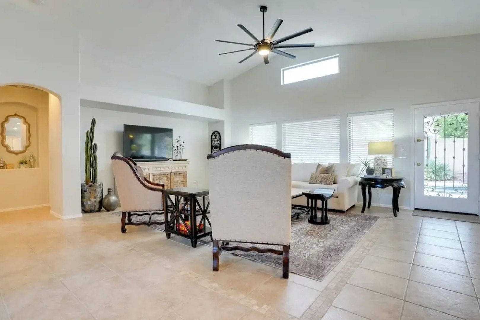 Pool, Fenced Yard: El Mirage 'sunshine House'