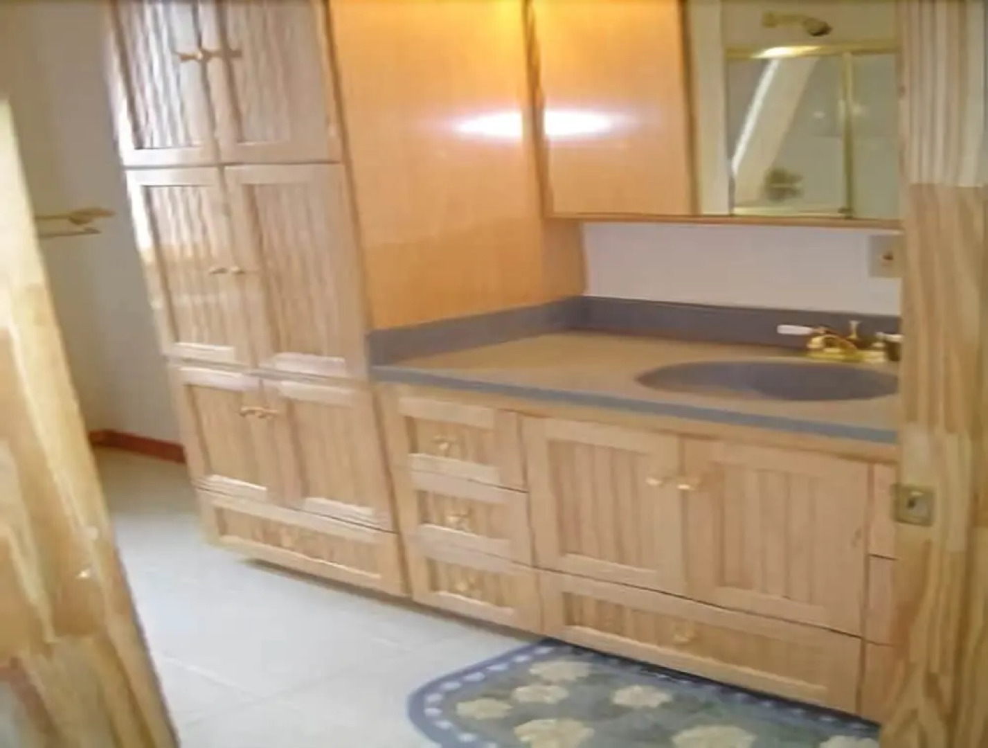 Lords Beach Cottage - Three Bedroom Home