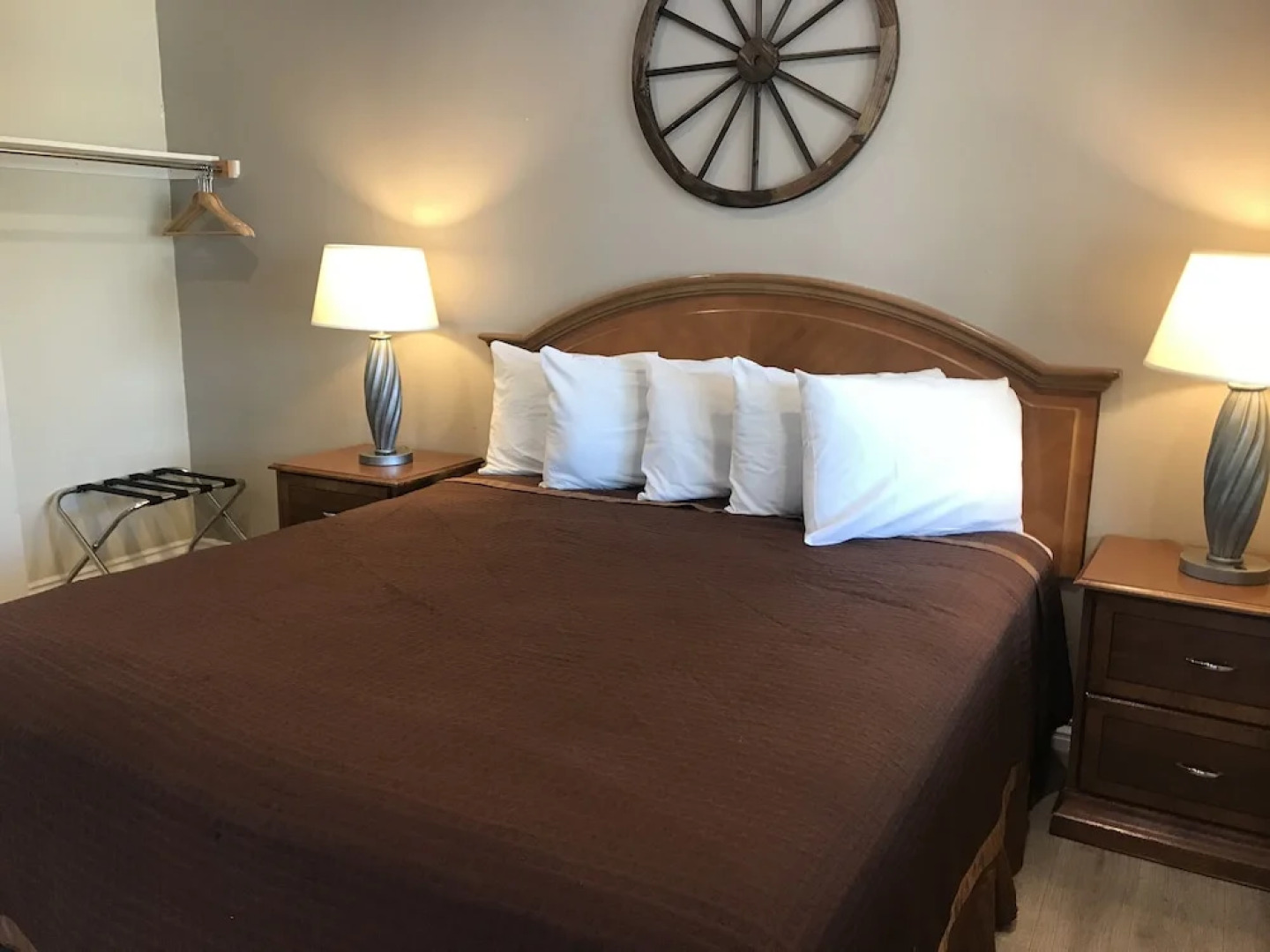 Westward Wagon Inn Theme Park Entrance