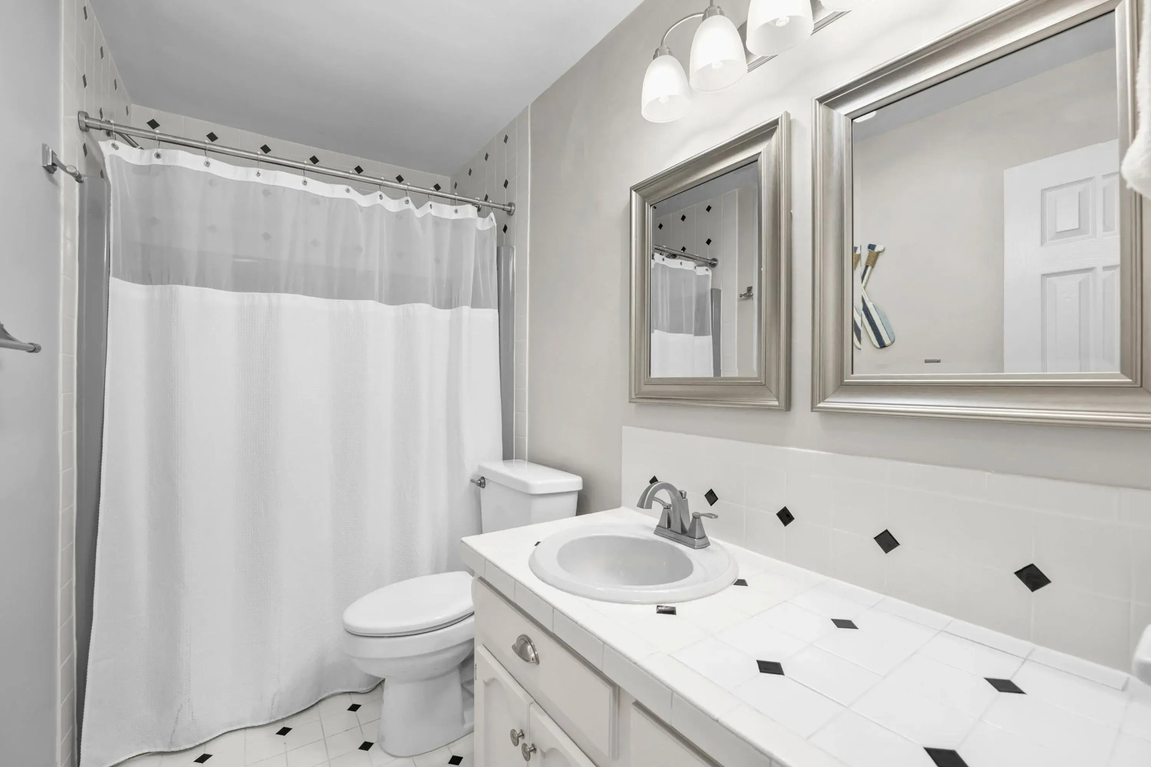 Sip, Sip Away by Avantstay Pool + Hot Tub