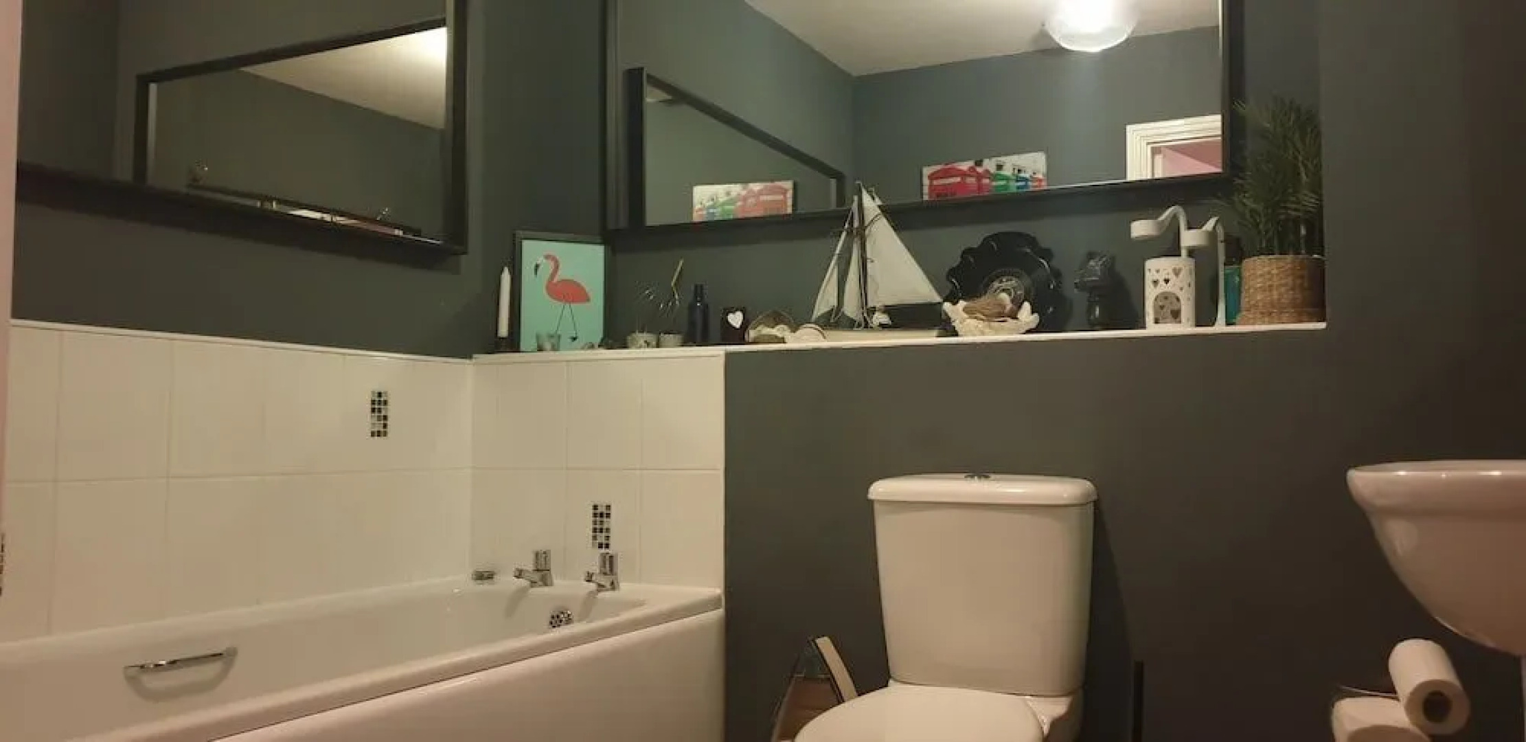 Modern Penthouse Marina Apartment